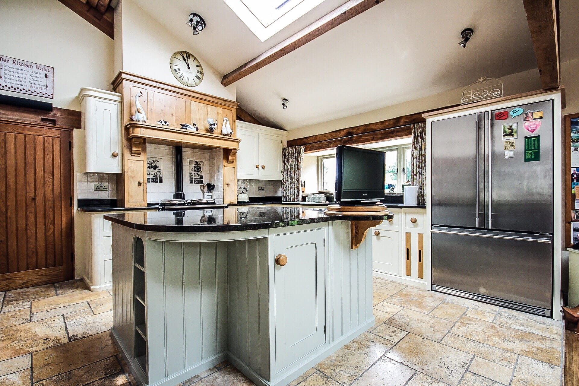 kitchen cabinet painter Preston Lancashire